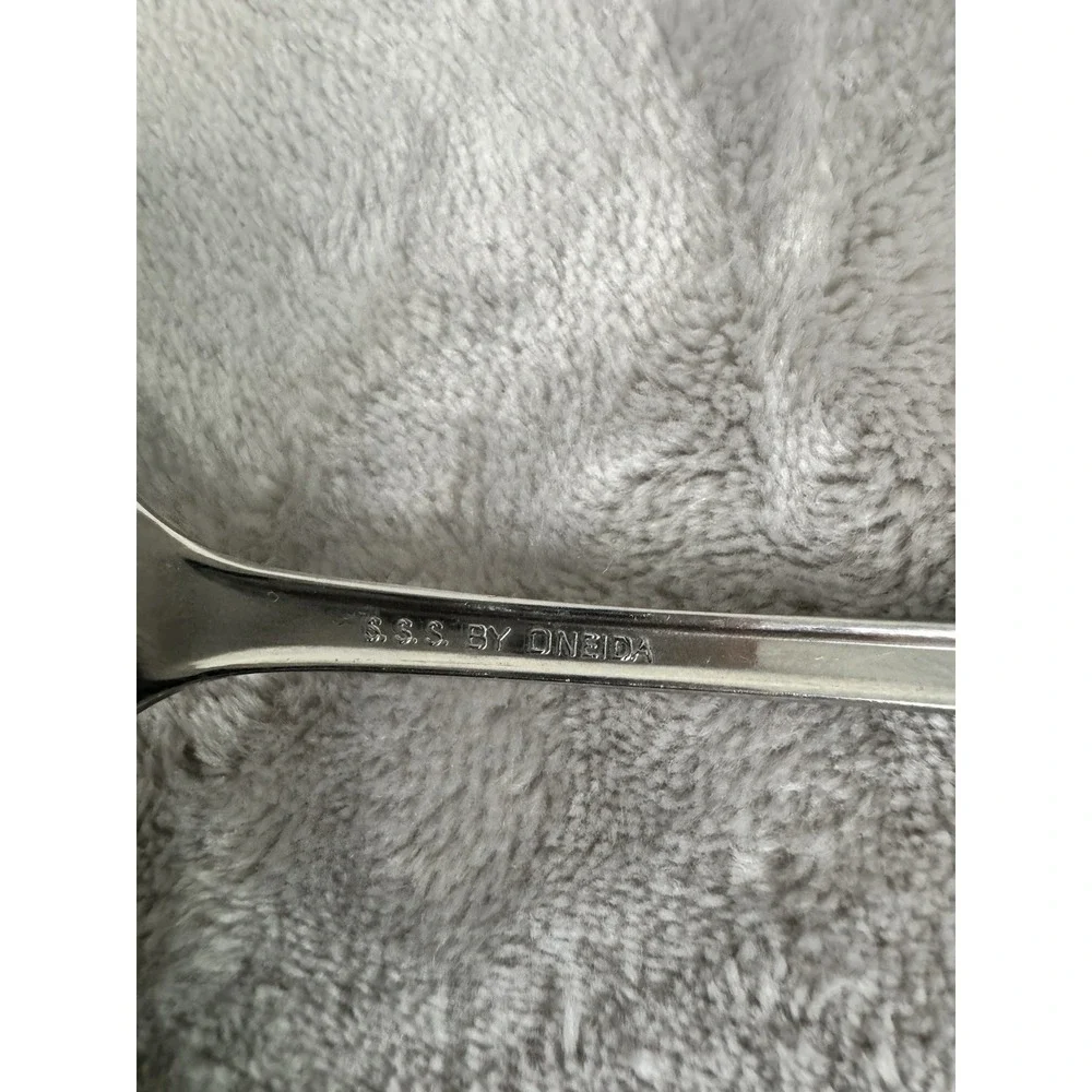 Oneida SSS Set of 3 Gravy Spoon And‎ 2 Serving Forks